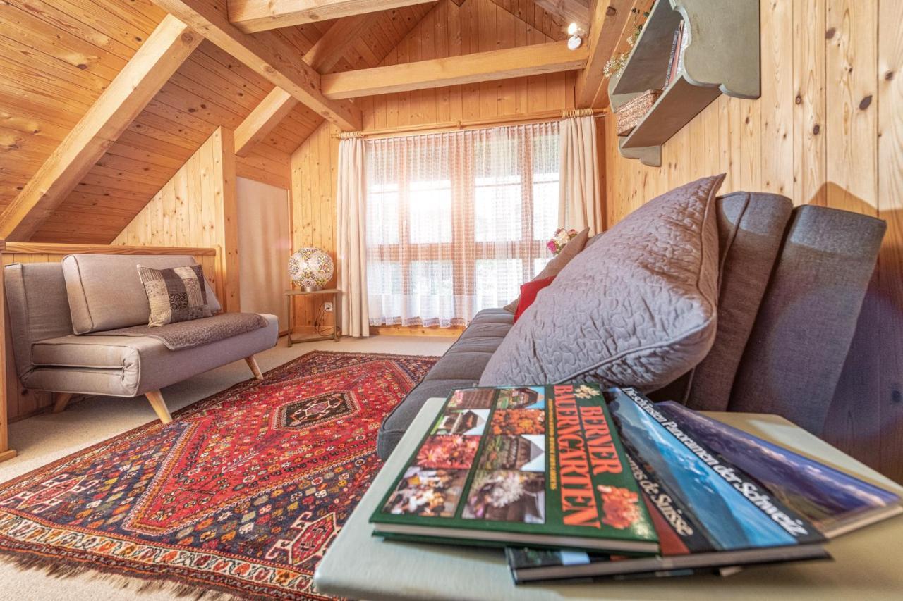 Bnb Deheimelig Huttwil Bagian luar foto