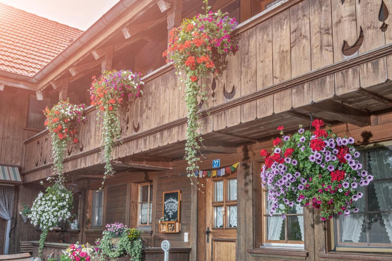Bnb Deheimelig Huttwil Bagian luar foto