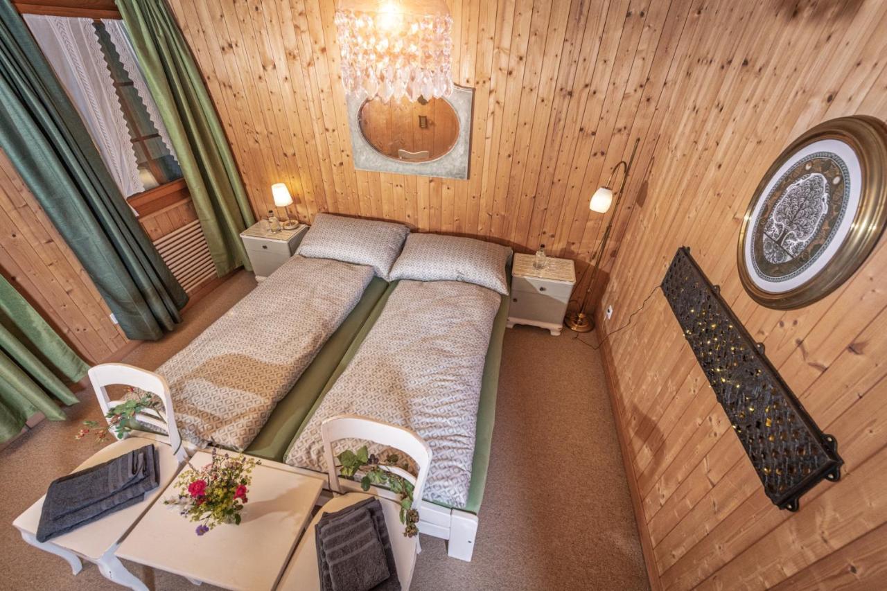 Bnb Deheimelig Huttwil Bagian luar foto